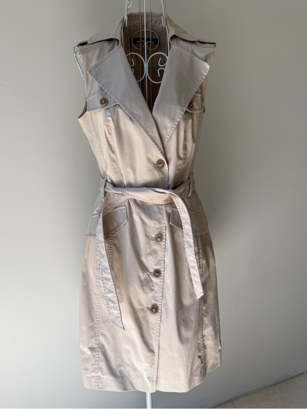 Karen Millen Beige Sleeveless Trench Dress Belted Button Front US 8 EU 40